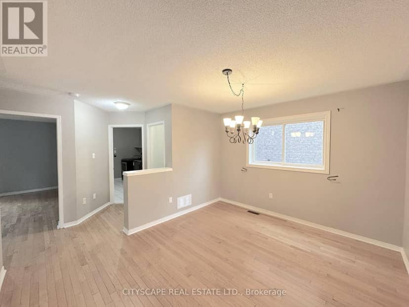 8 Safari Court — photo 9 of 40