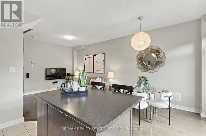 766 Sugden Terrace, Milton, photo 7