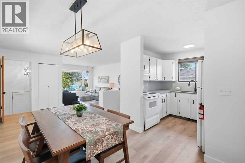 2333 16 Street SE — photo 9 of 40