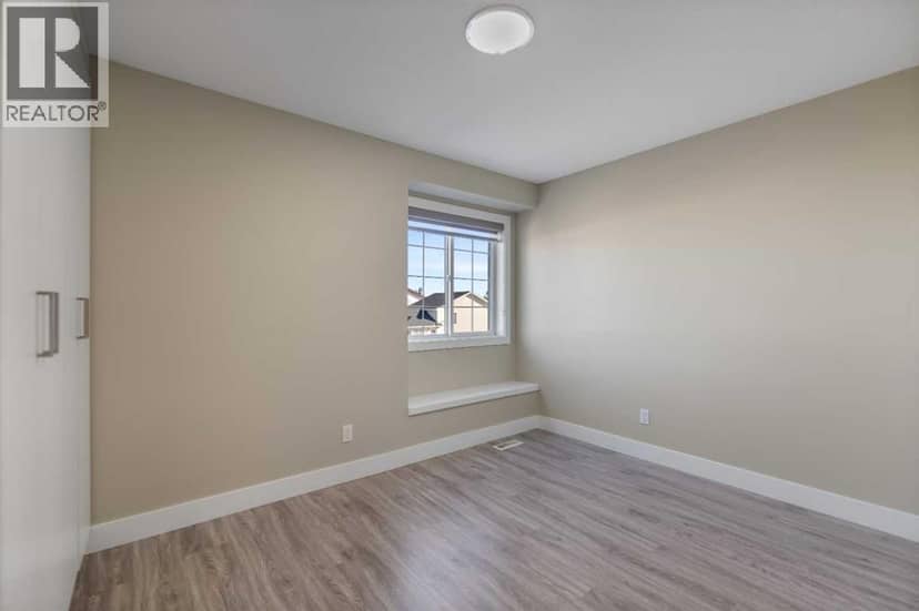 23 Anaheim Circle NE — photo 24 of 40