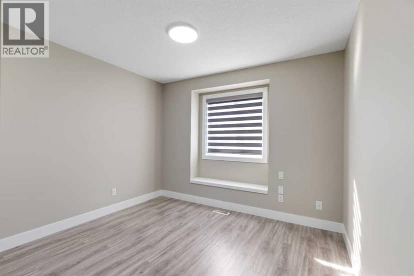 23 Anaheim Circle NE — photo 27 of 40