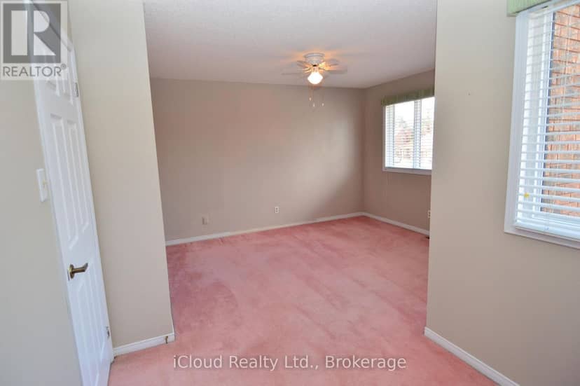 32 - 101 Riverview Road — photo 13 of 22