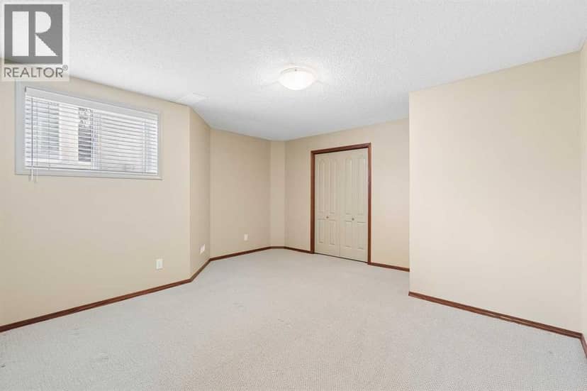 73 Hampstead Green NW — photo 36 of 40