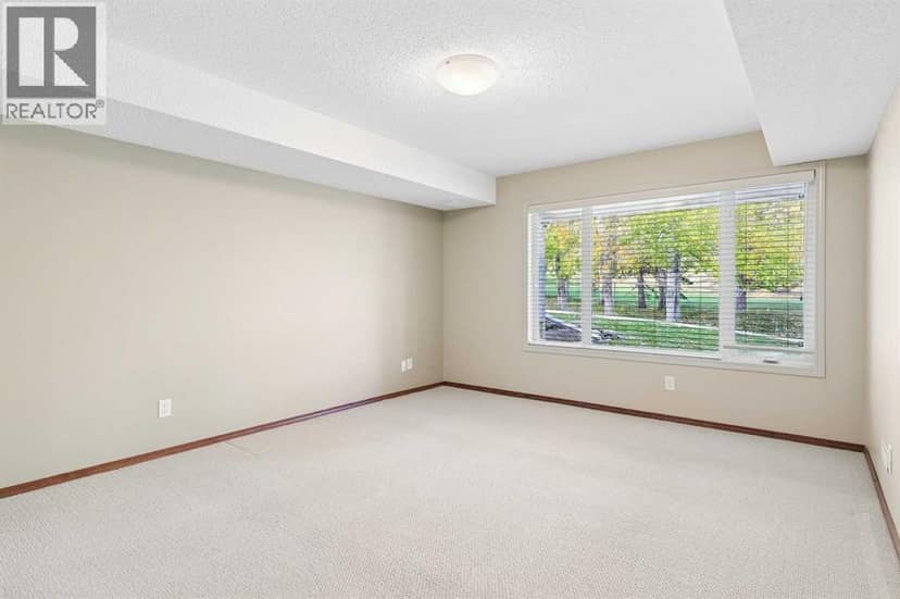 73 Hampstead Green NW — photo 37 of 40