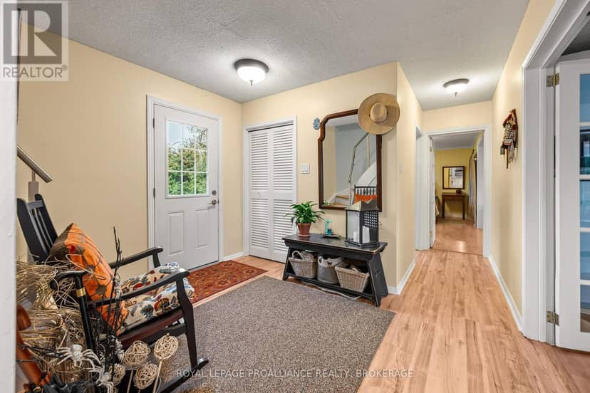 34 Cambridge Crescent, Loyalist, photo 6
