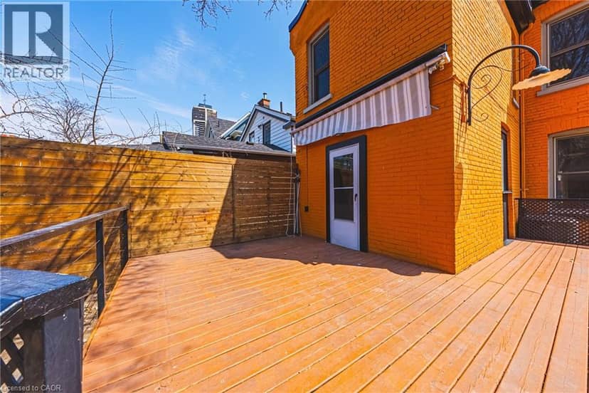 116 CATHARINE Street S — photo 16 of 17