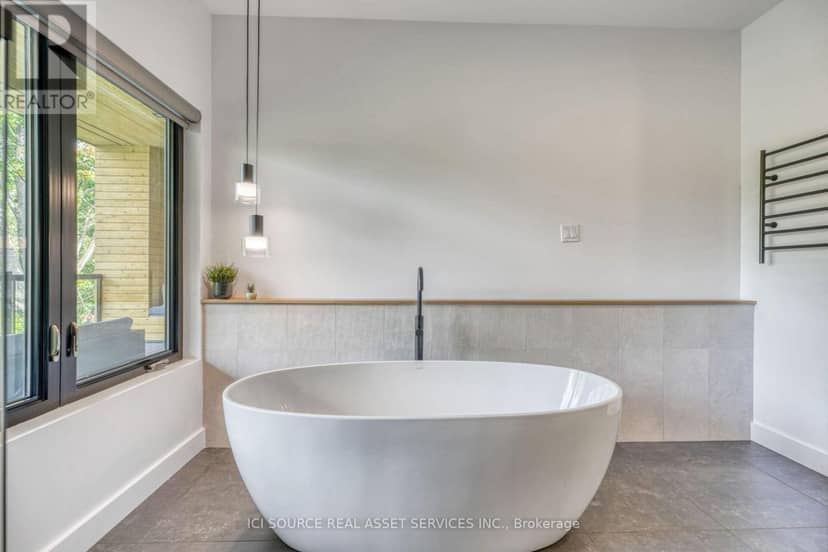73 Pineglen Crescent — photo 39 of 39