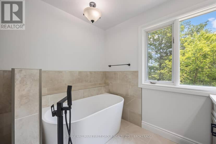 272 Friarhill Crescent — photo 25 of 40