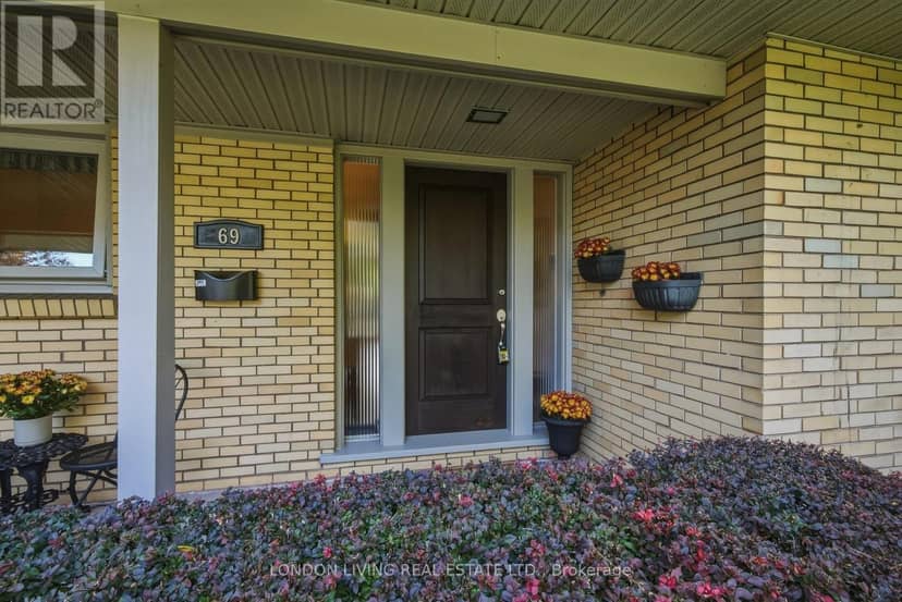 69 Logan Avenue — photo 10 of 40