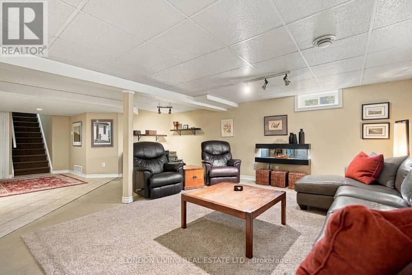 69 Logan Avenue — photo 30 of 40