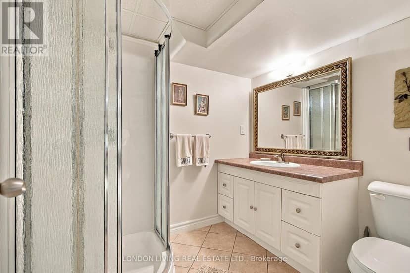 69 Logan Avenue — photo 35 of 40