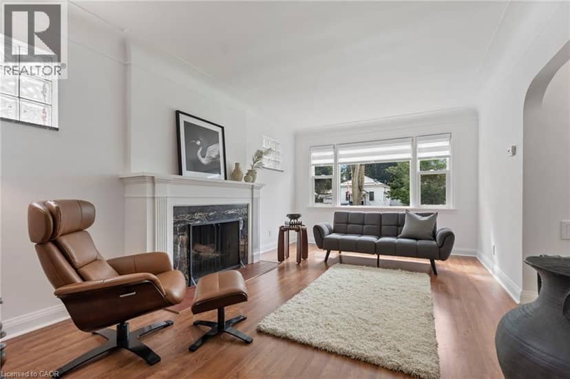 25 MCCALL Street — photo 9 of 29