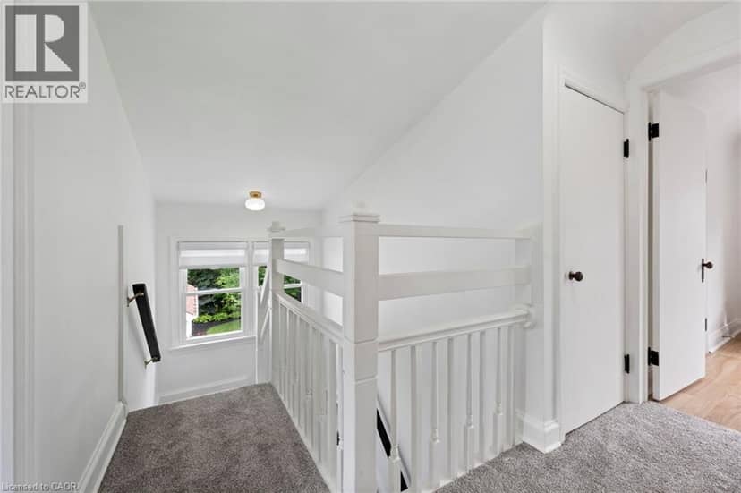25 MCCALL Street — photo 13 of 29