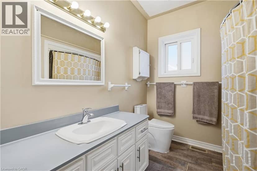 78 MONTGOMERY Road — photo 16 of 21