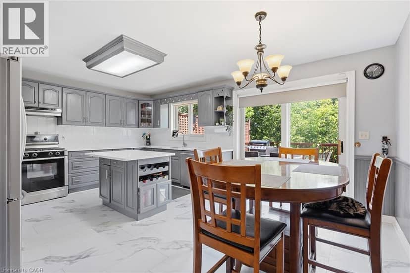 78 MONTGOMERY Road — photo 8 of 21