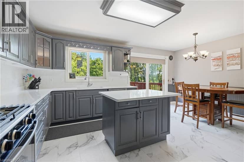 78 MONTGOMERY Road — photo 7 of 21