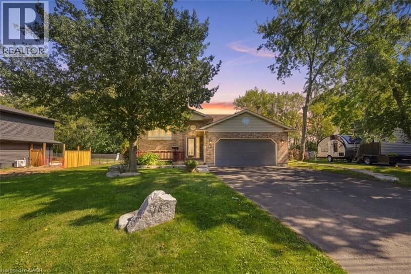 78 MONTGOMERY Road — photo 1 of 21