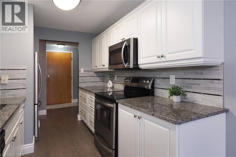 55 BLUE SPRINGS Drive Unit# PH12 — photo 21 of 40