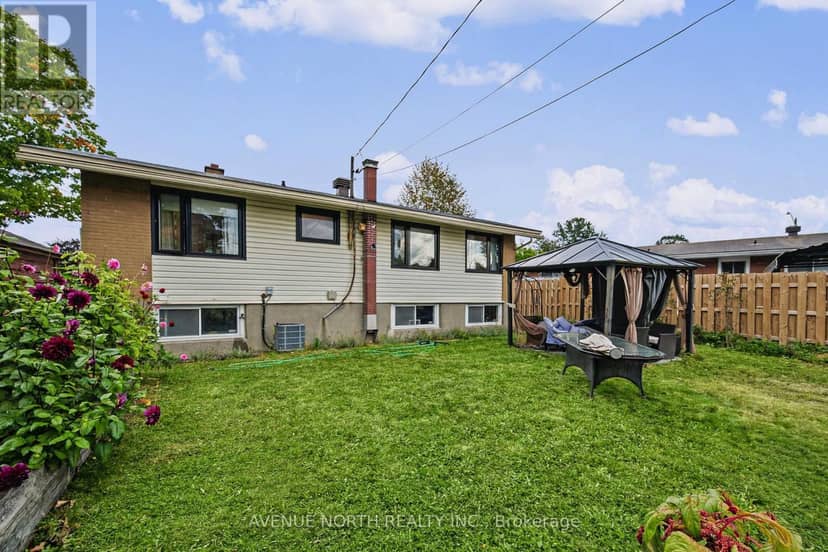 1174 Maybank Street — photo 39 of 40