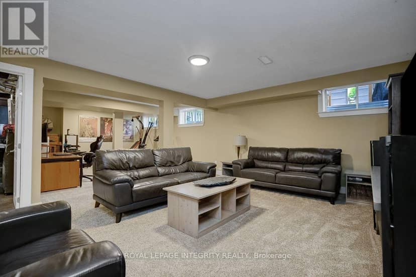 163 Bonnyley Crescent — photo 37 of 40
