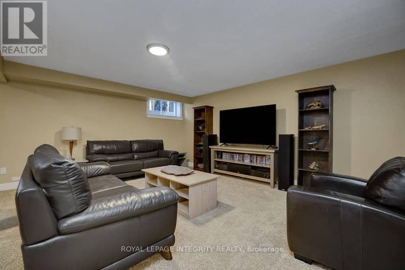 163 Bonnyley Crescent — photo 38 of 40