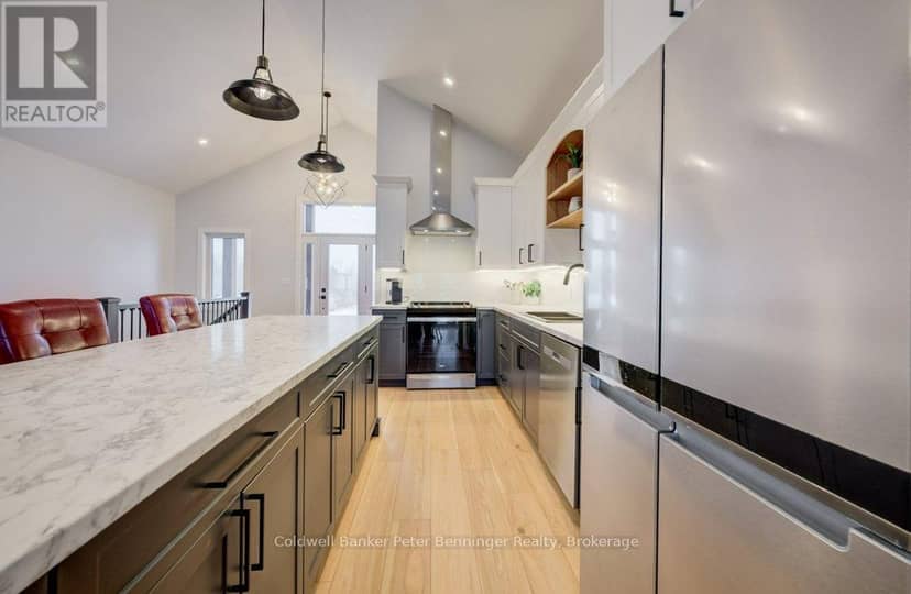 8 Mel Street — photo 11 of 40