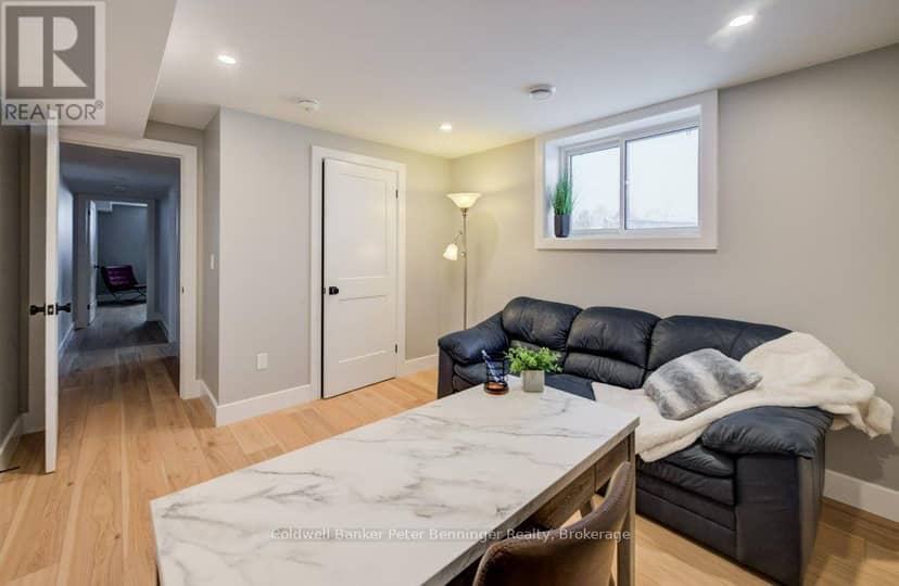 8 Mel Street — photo 38 of 40