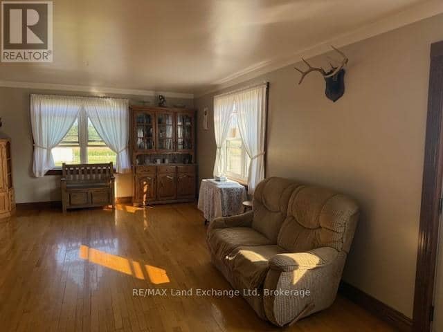 559 Bervie Side Road — photo 2 of 40