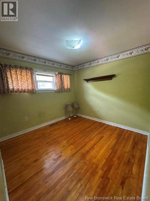 44 Fallsview Avenue — photo 22 of 36