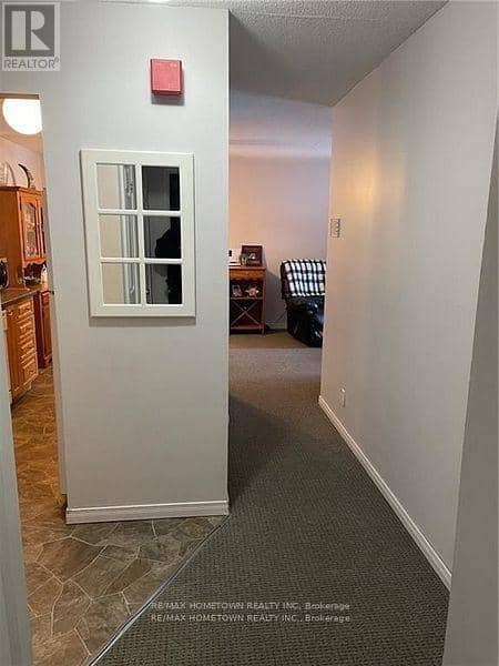 8 - 819 Macodrum Drive — photo 11 of 12