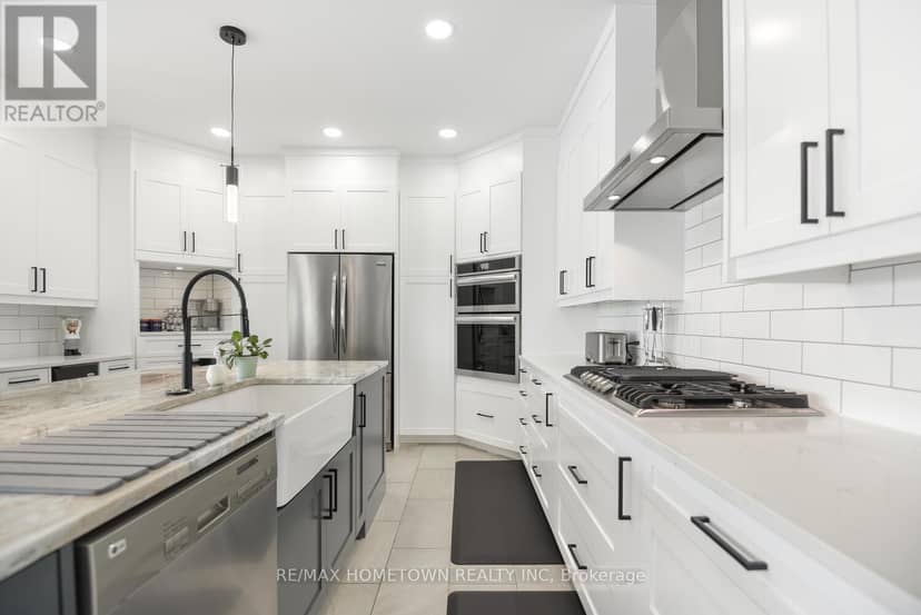 201 Empire Hanna Road E — photo 17 of 40