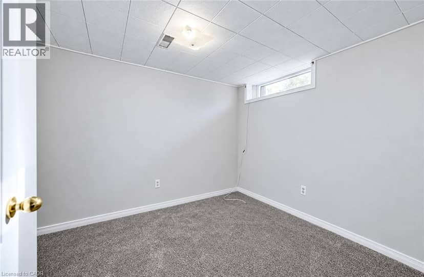 582 GRAND VALLEY Drive — photo 14 of 19