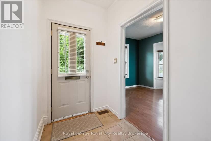 90 Neeve Street — photo 4 of 31