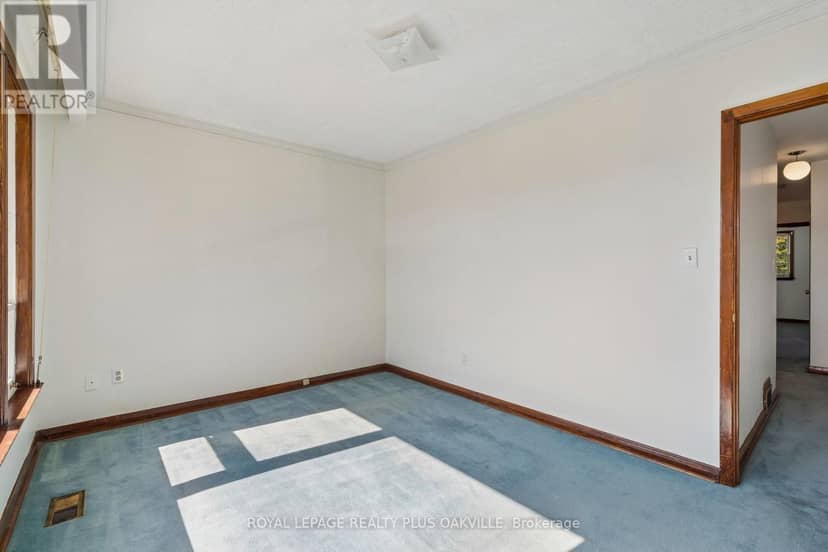 72A Lindsey Avenue — photo 22 of 40