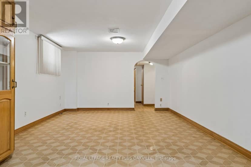 72A Lindsey Avenue — photo 34 of 40