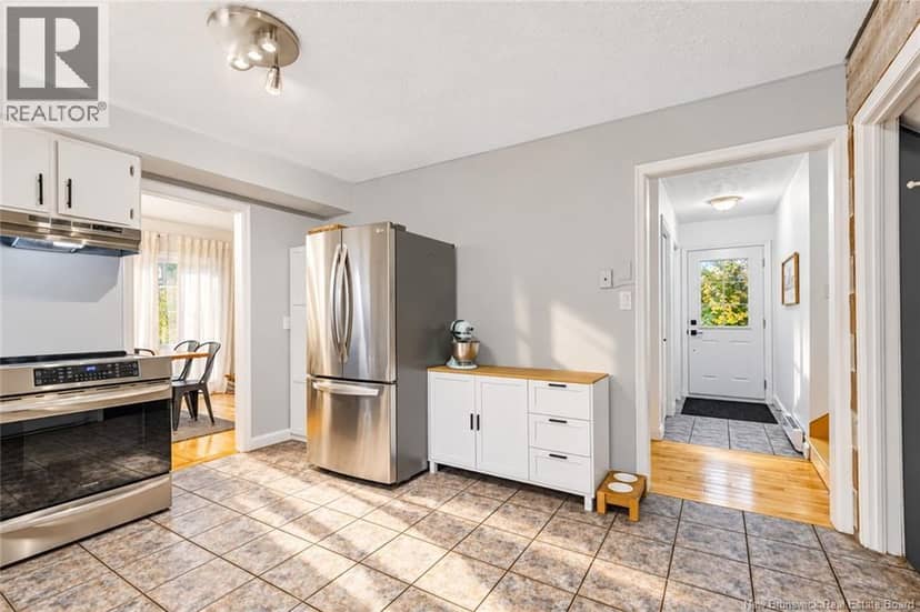 74 Camber Drive, Hanwell, photo 7