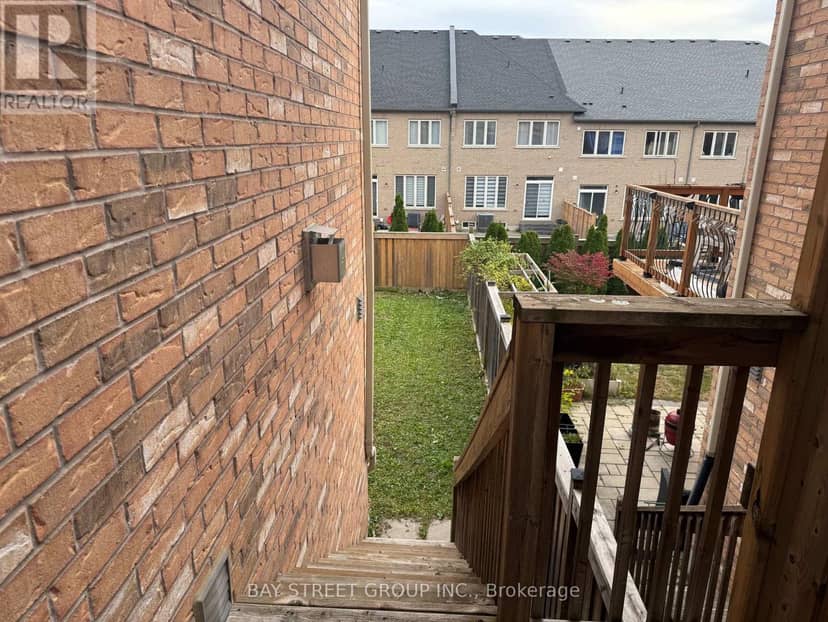 63 Port Arthur Crescent — photo 29 of 35
