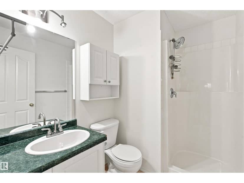2612 6 AV — photo 11 of 38