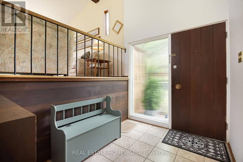 23 Norbury Crescent — photo 5 of 31