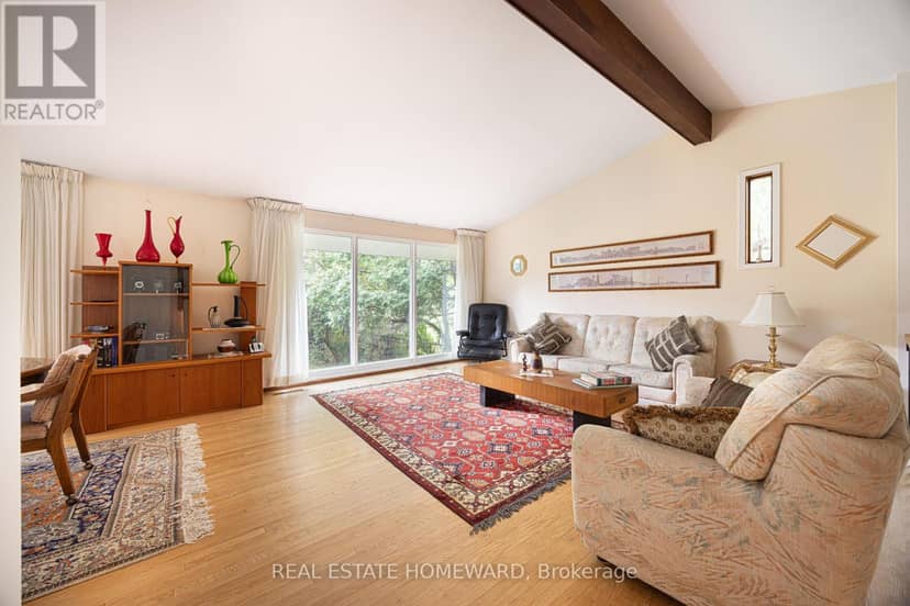 23 Norbury Crescent — photo 6 of 31