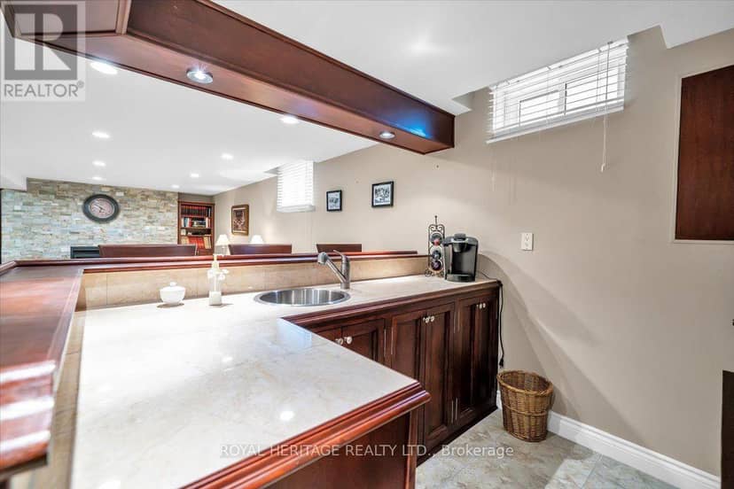 15 Cadby Road — photo 36 of 40