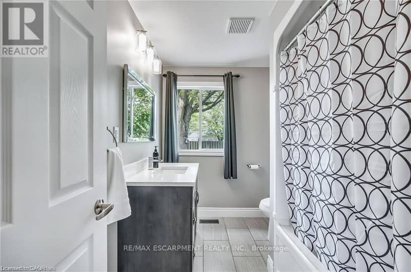 8 Beach Road — photo 29 of 40
