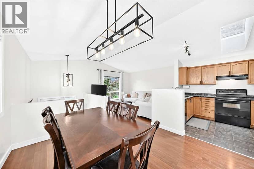117 Bridleglen Manor SW — photo 10 of 32