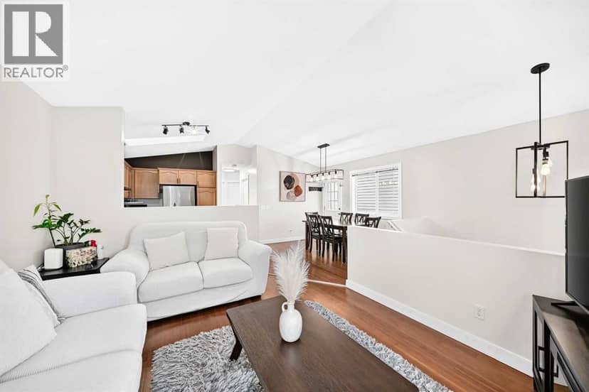 117 Bridleglen Manor SW, Calgary, photo 6