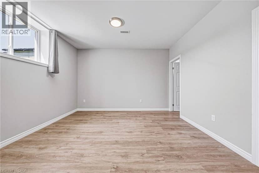 602 COCHRANE Road — photo 36 of 40