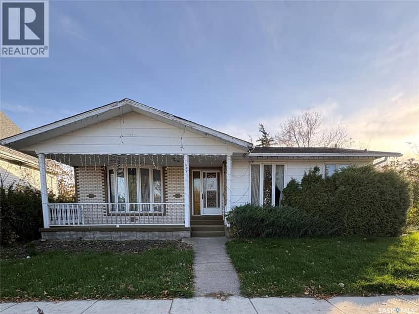 629 Main STREET — photo 1 of 13