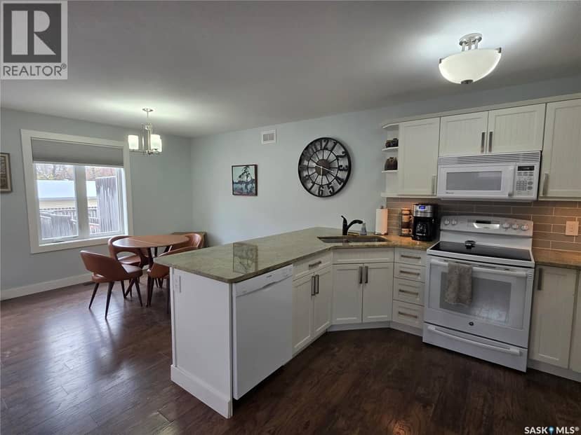 902 Connaught Street, Regina, photo 8