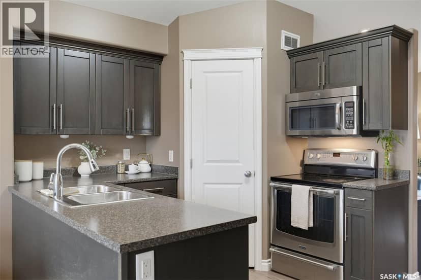 522 Mahabir LANE, Saskatoon, photo 7