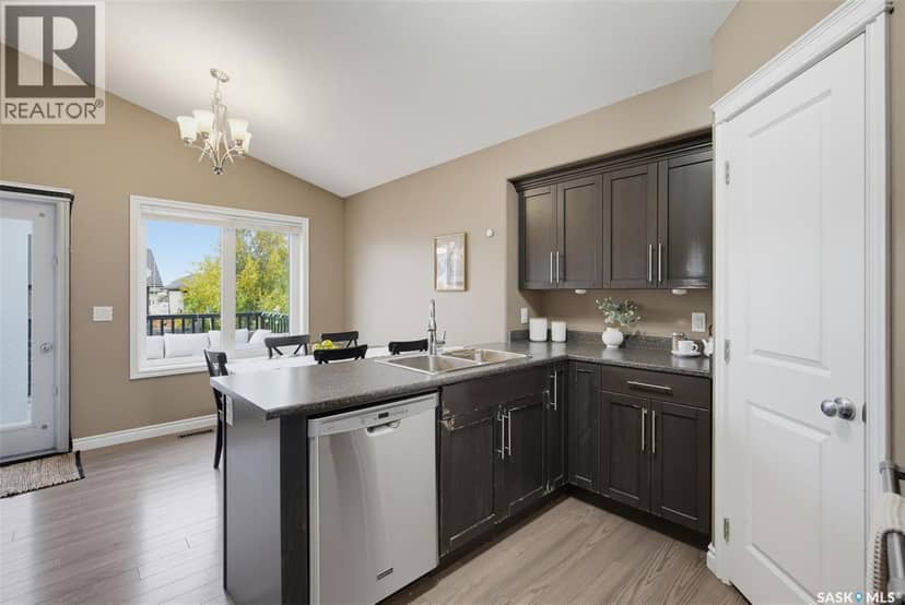 522 Mahabir LANE, Saskatoon, photo 8