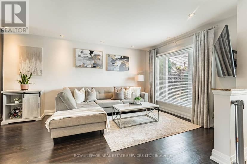 1192 Flagship Drive, Mississauga, photo 2